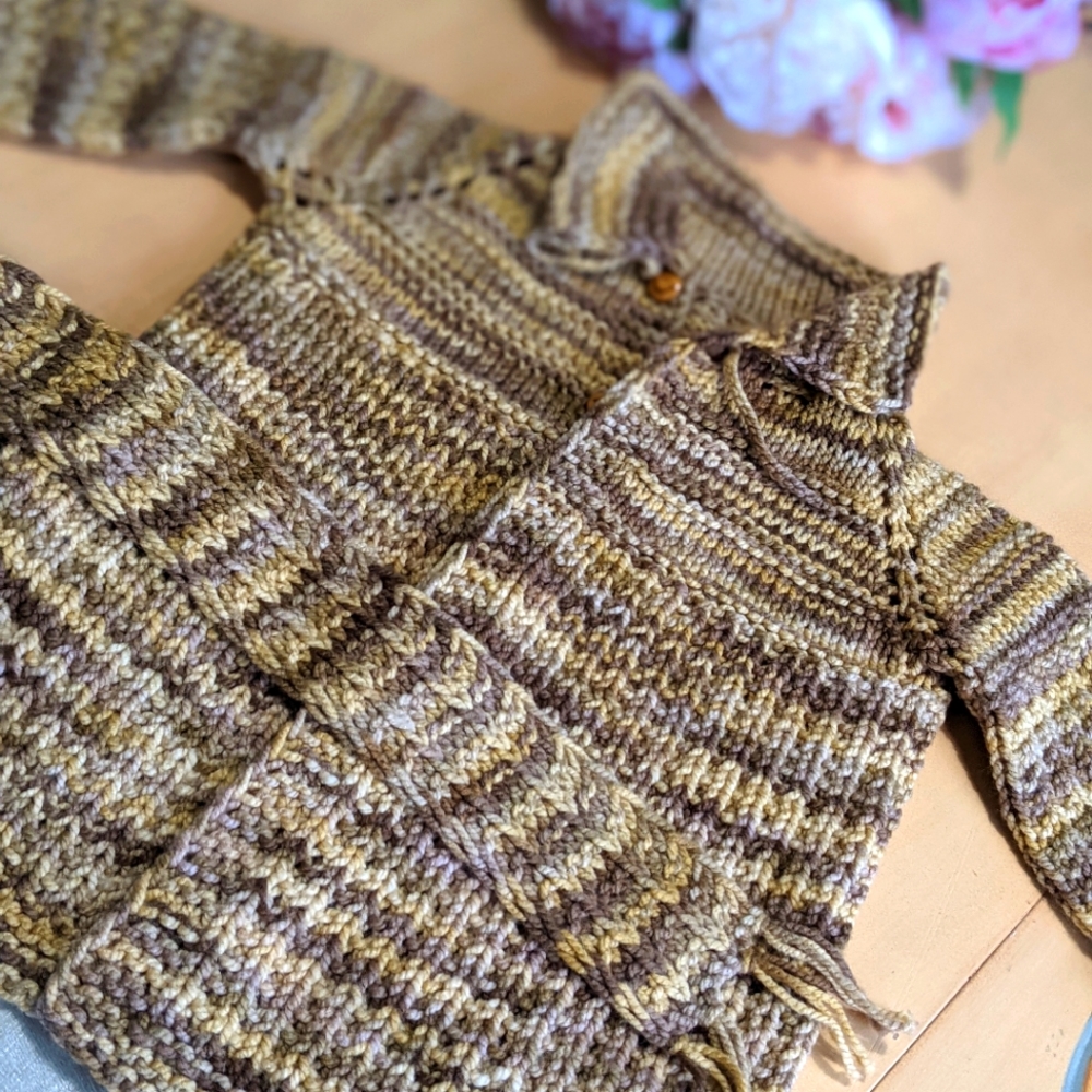 Wool babies sweater